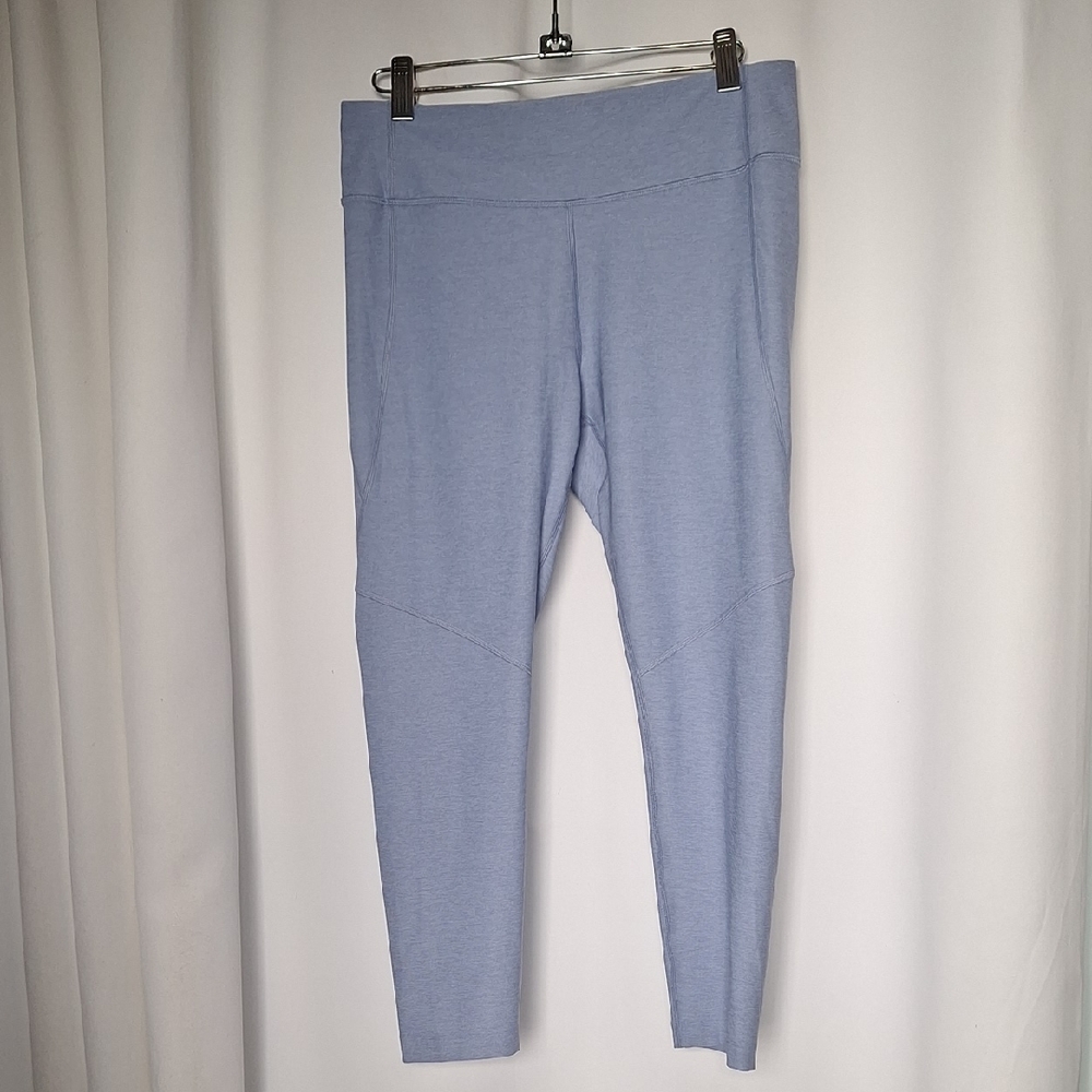 Outdoor Voices Purple Cropped Leggings Size L